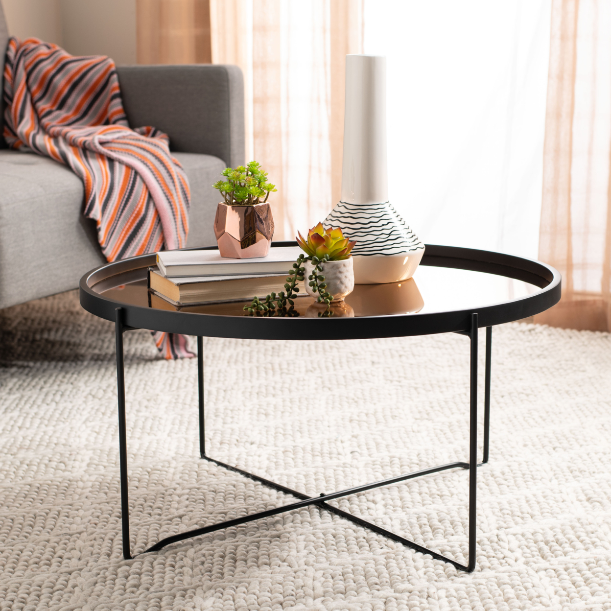 SAFAVIEH Ruby Round Tray Top Coffee Table Rose Gold / Black