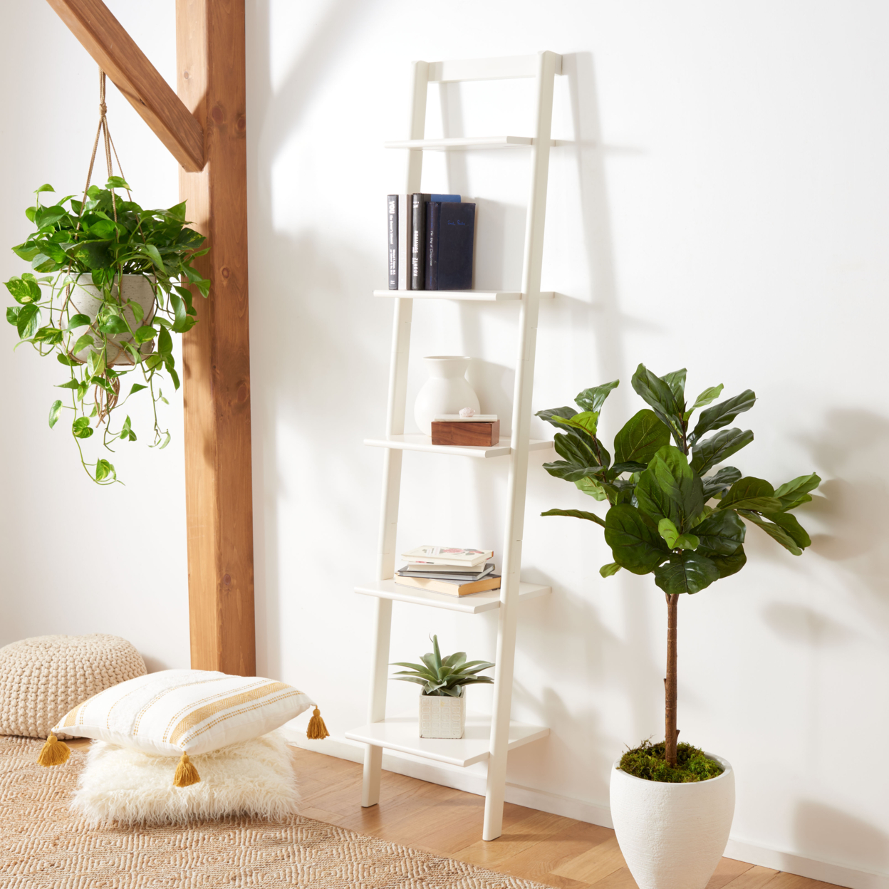 SAFAVIEH Allaire 5-Tier Leaning Etagere White