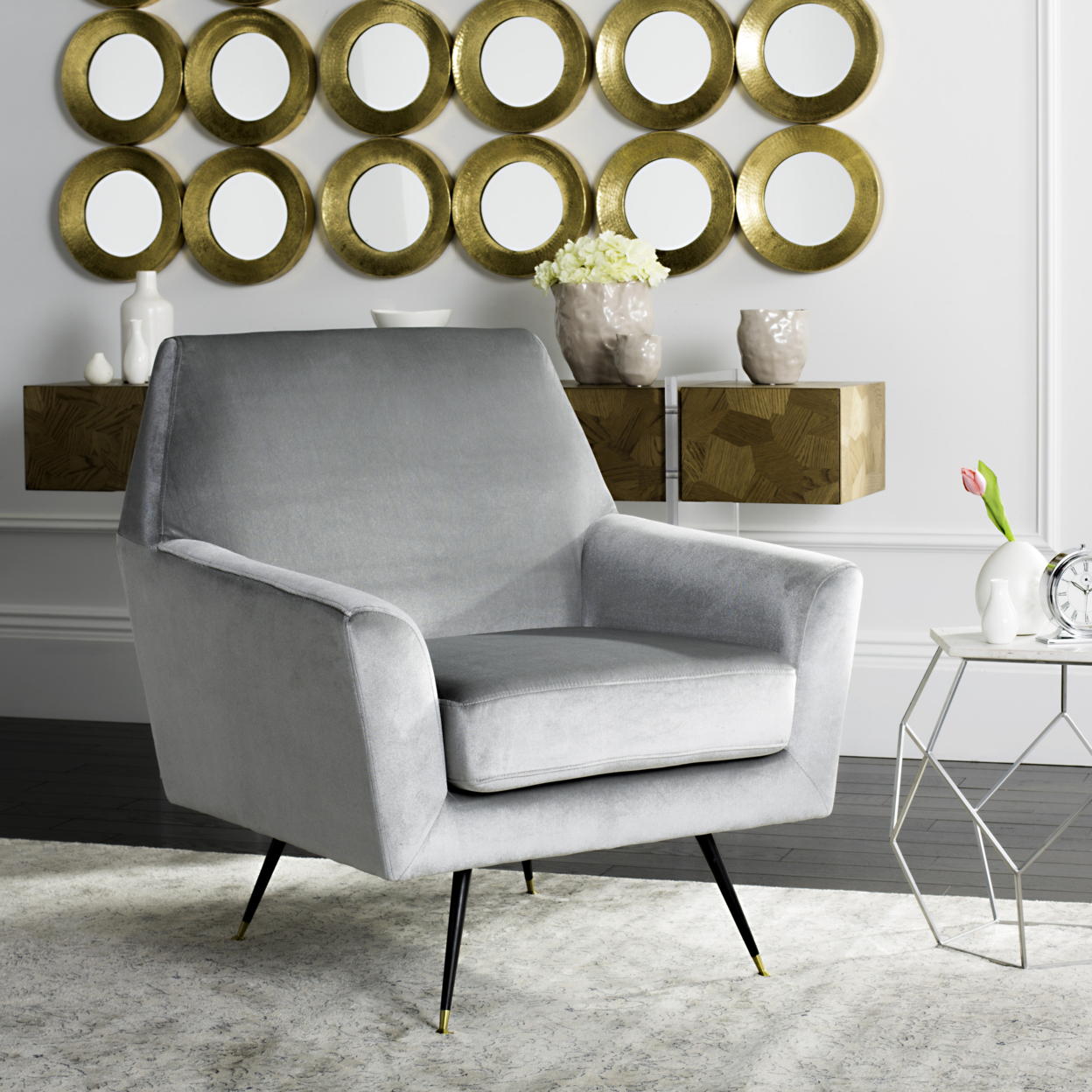 SAFAVIEH Nynette Velvet Retro Mid-Century Accent Chair Light Grey