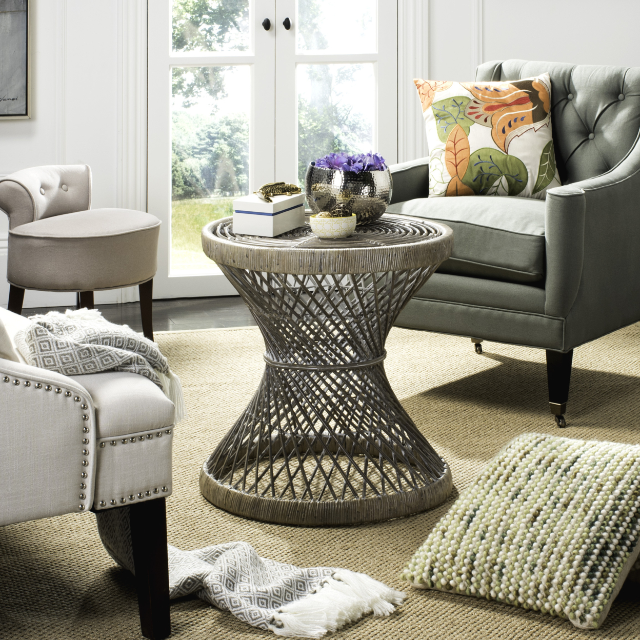 SAFAVIEH Grimson Small Bowed Accent Table Grey