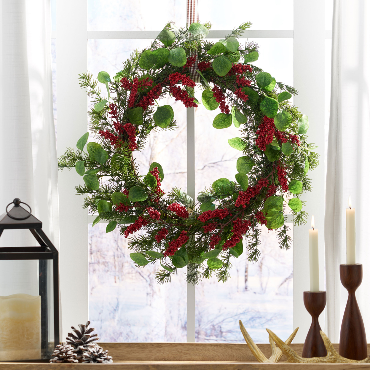 Davian 25.5 Inch Eucalyptus And Pine Artificial Wreath With Berries - Green + White