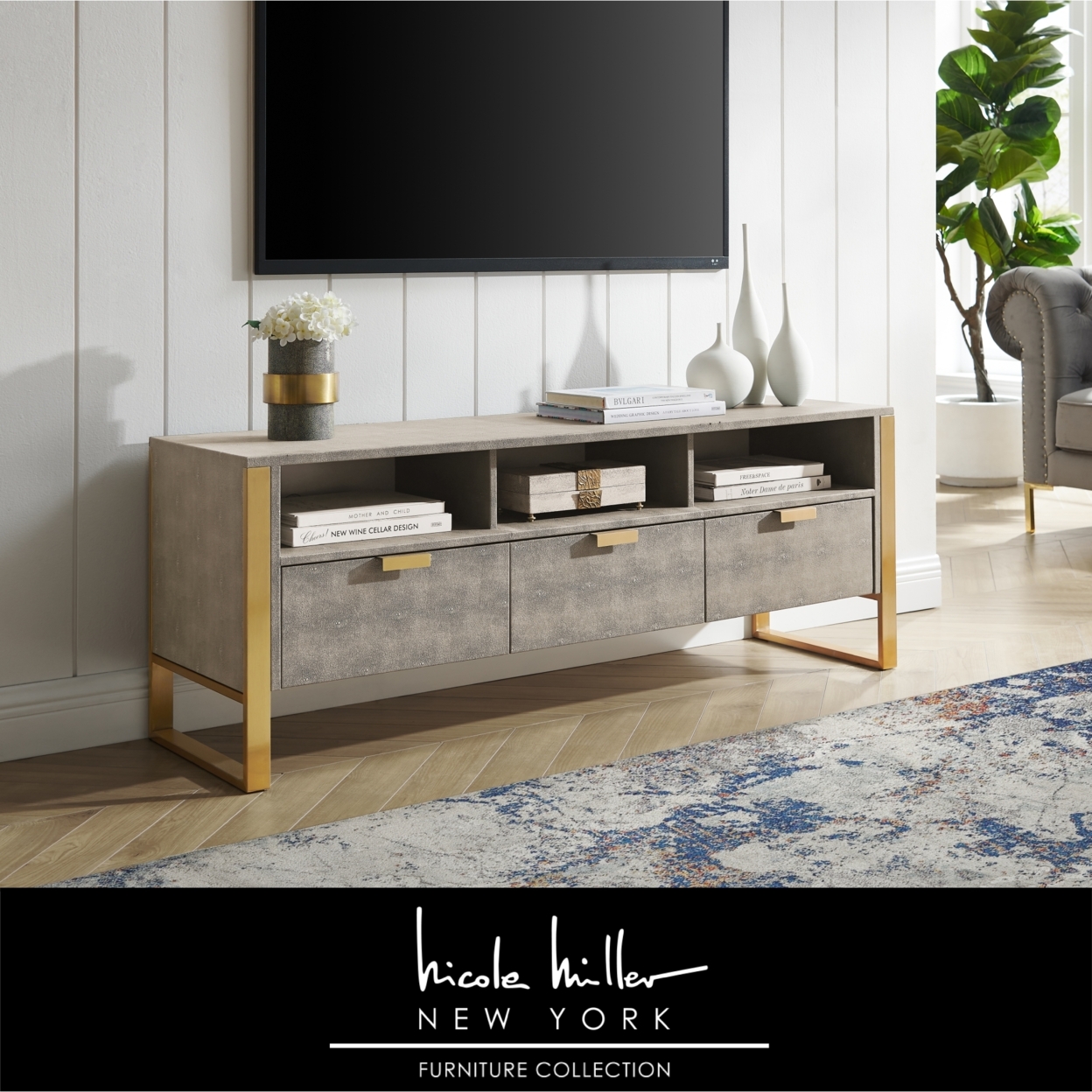 Isidro TV Stand - 3 Drawers , Brushed Gold/Chrome Base And Handles , Stainless Steel Base - Cream White/gold