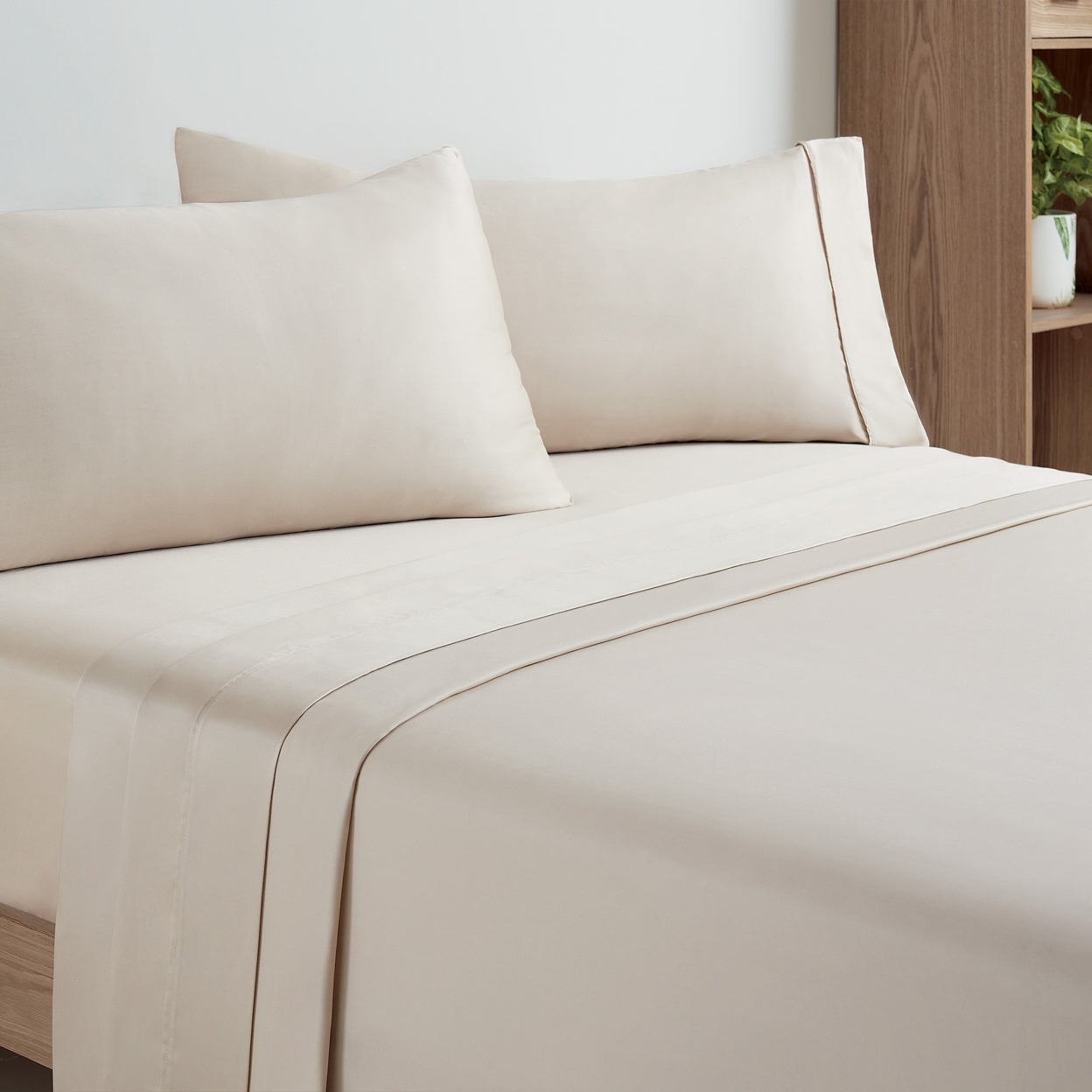 Aston and Arden Eucalyptus Tencel Sheet Set, Ultra Soft Fabric, Temperature Regulating, Breathable and Cooling, Sustainably Sourced, Eco-Friendly -