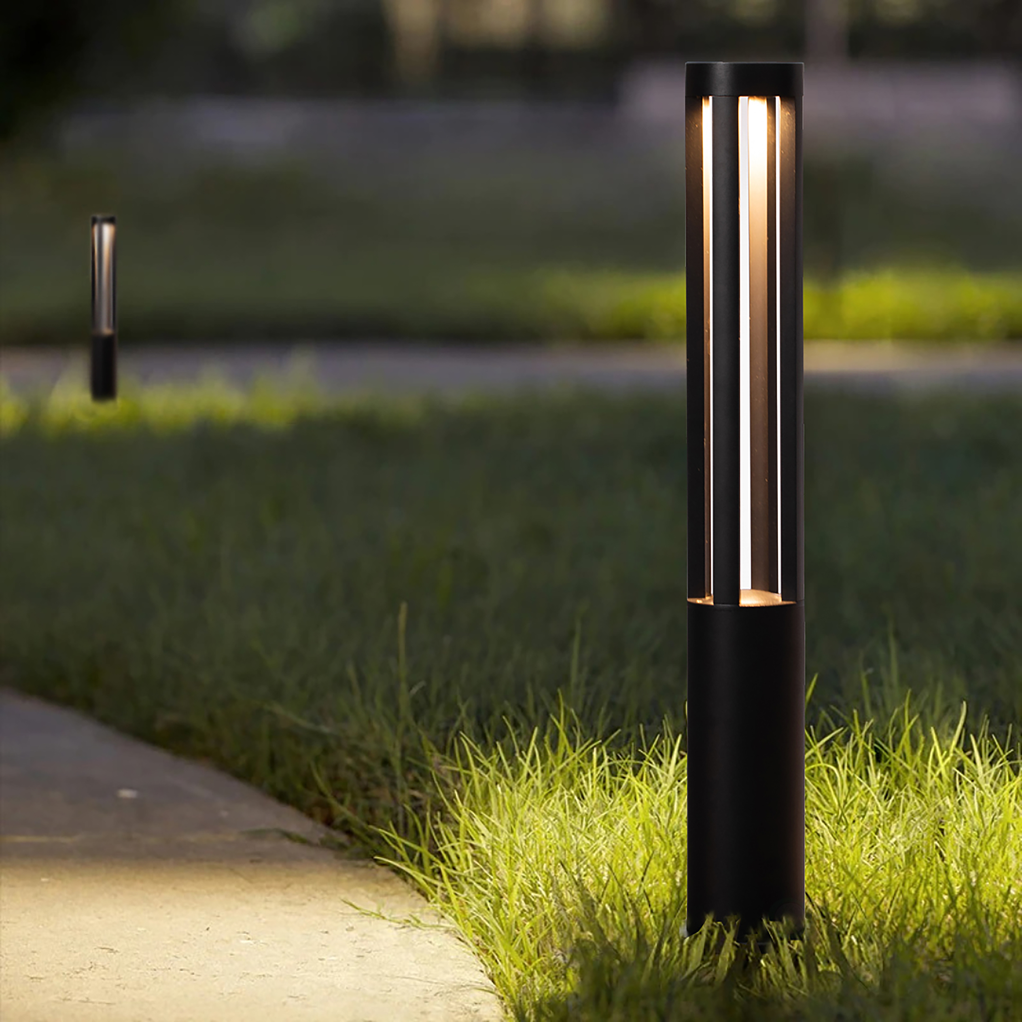 Round Black LED Garden Aluminum Light, Decorative Outdoor Bollard Light For Garden, Pathway, And Driveway