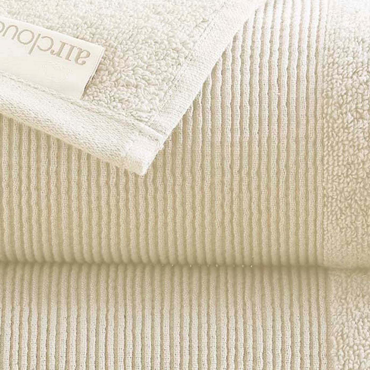 Lyra 2 Piece Ultra Soft Towel Set, Cotton, Absorbent Shaggy Texture, Ivory- Saltoro Sherpi