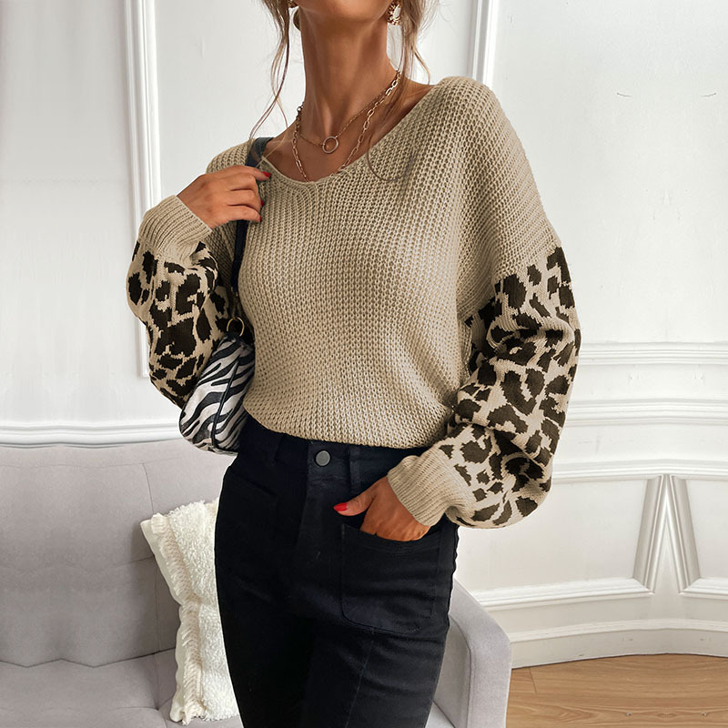 Thin Round Neck Knitted Pullover Leopard Sweater For Women - Apricot, Large