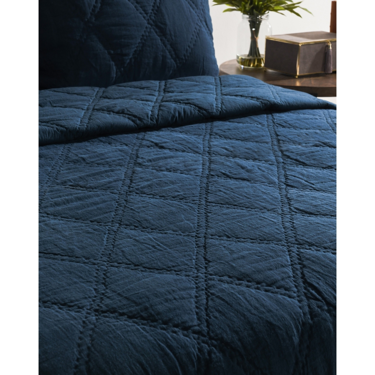 Hara Hand Quilted King Size Flax Linen Quilt With Polyester Fill, Dark Blue- Saltoro Sherpi