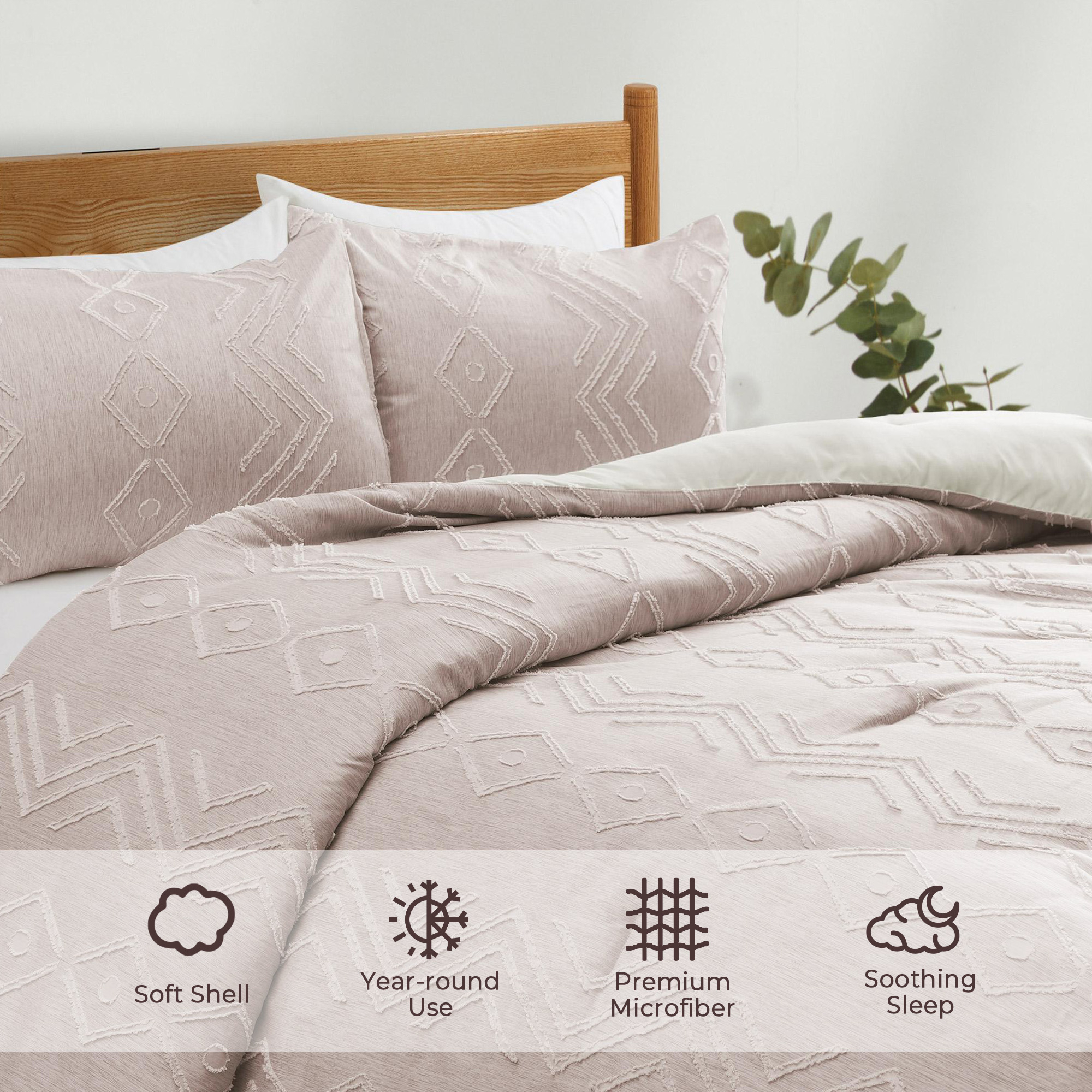 Soft Plush All Seasons Down Alternative Comforter Set With Shams - Green, Full/Queen