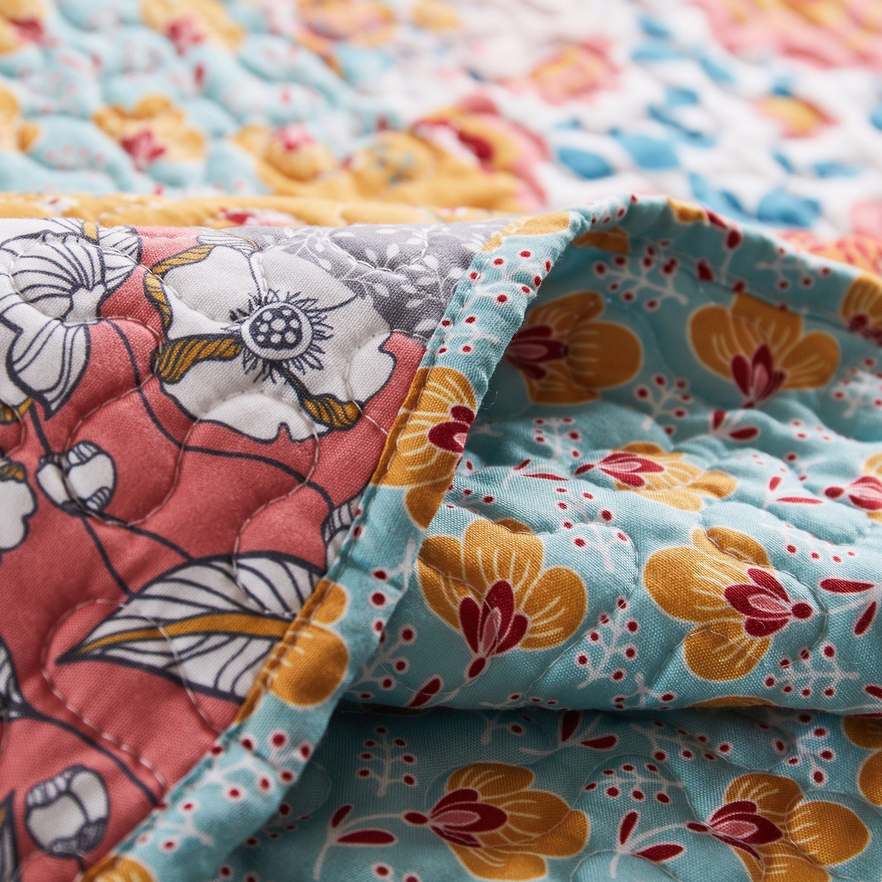 3 Piece King Quilt Set With Floral Print, Multicolor- Saltoro Sherpi
