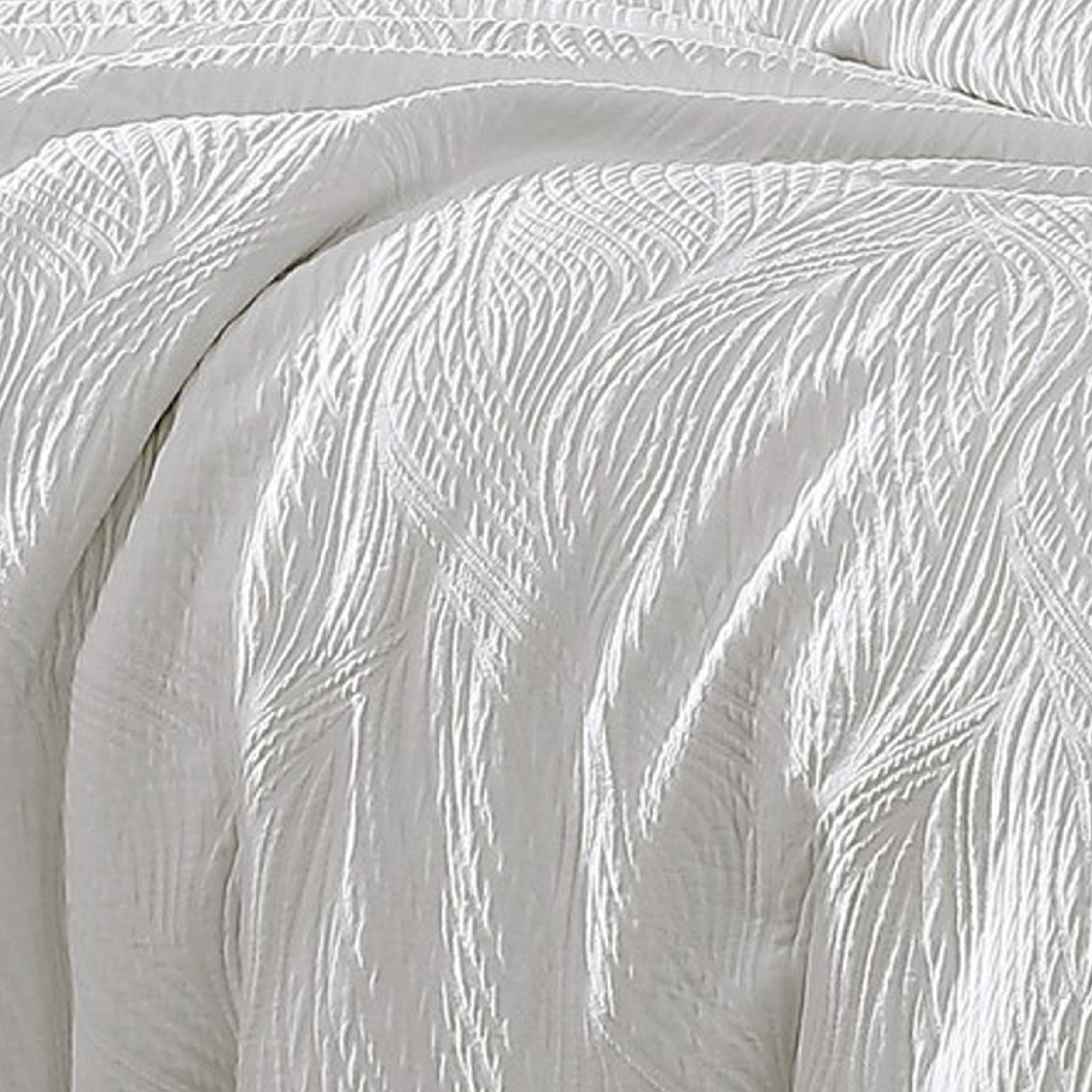 Levi 4 Piece King Duvet Comforter Set, White Wavy Matelasse Woven Cotton - Saltoro Sherpi