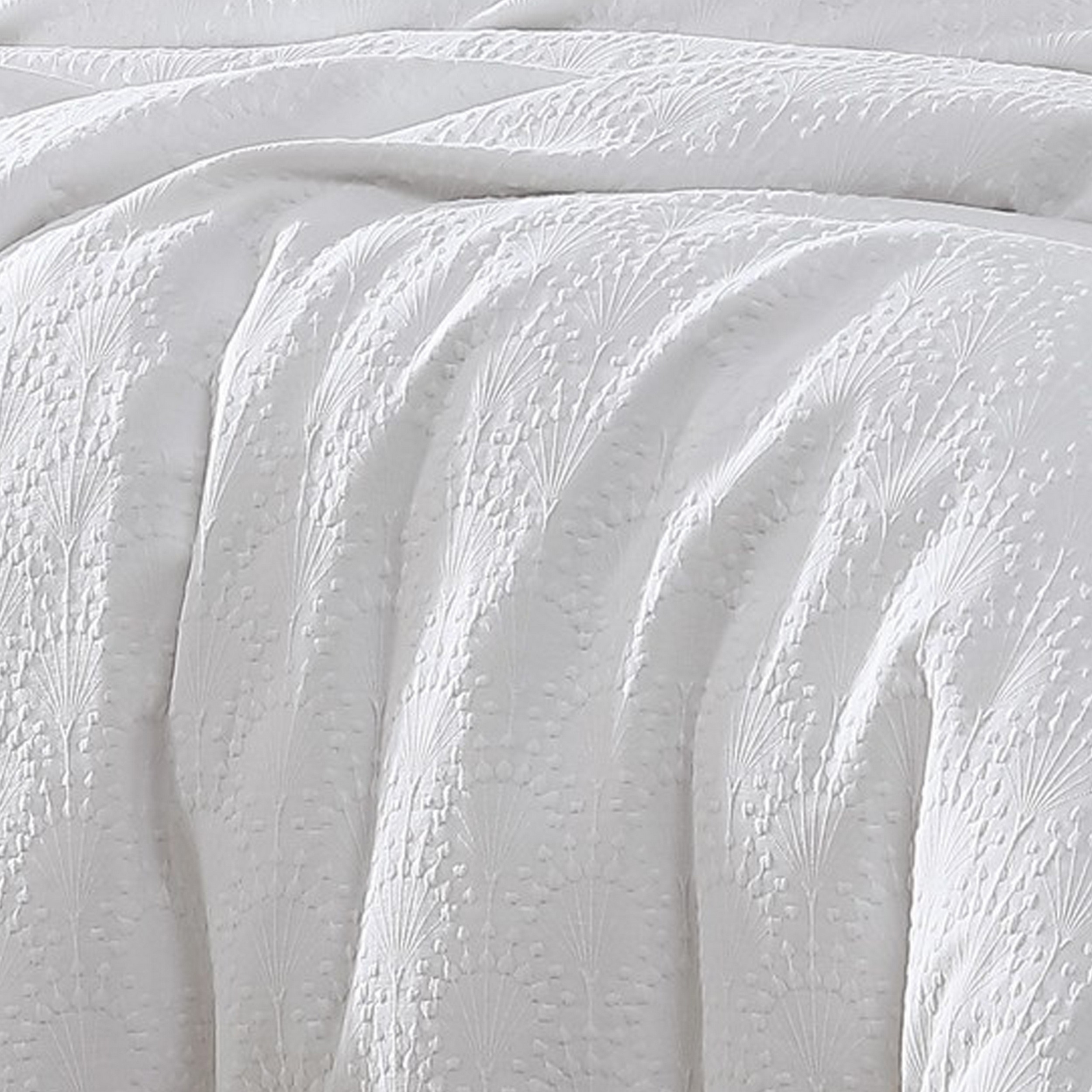 Ezra 4 Piece King Size Duvet Comforter Set, Soft Matelasse Woven White - Saltoro Sherpi