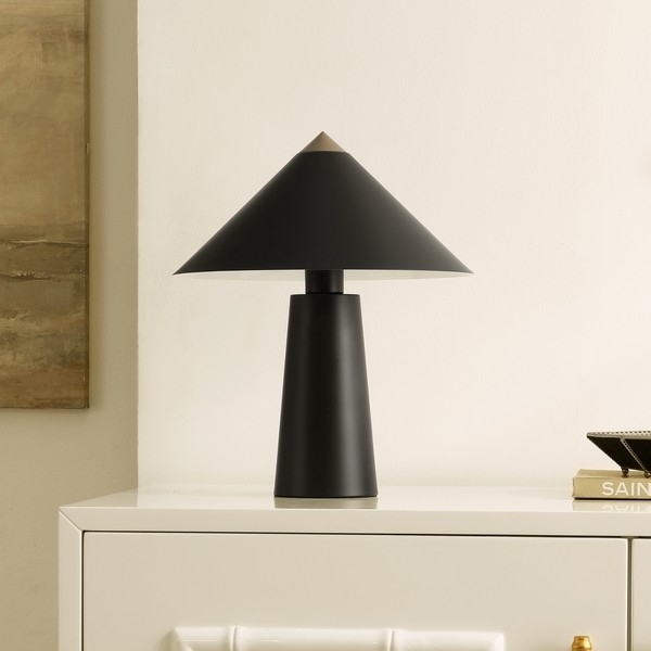 SAFAVIEH Table Lamp Collection Syuna 17 Inch Table Lamp Black / Gold