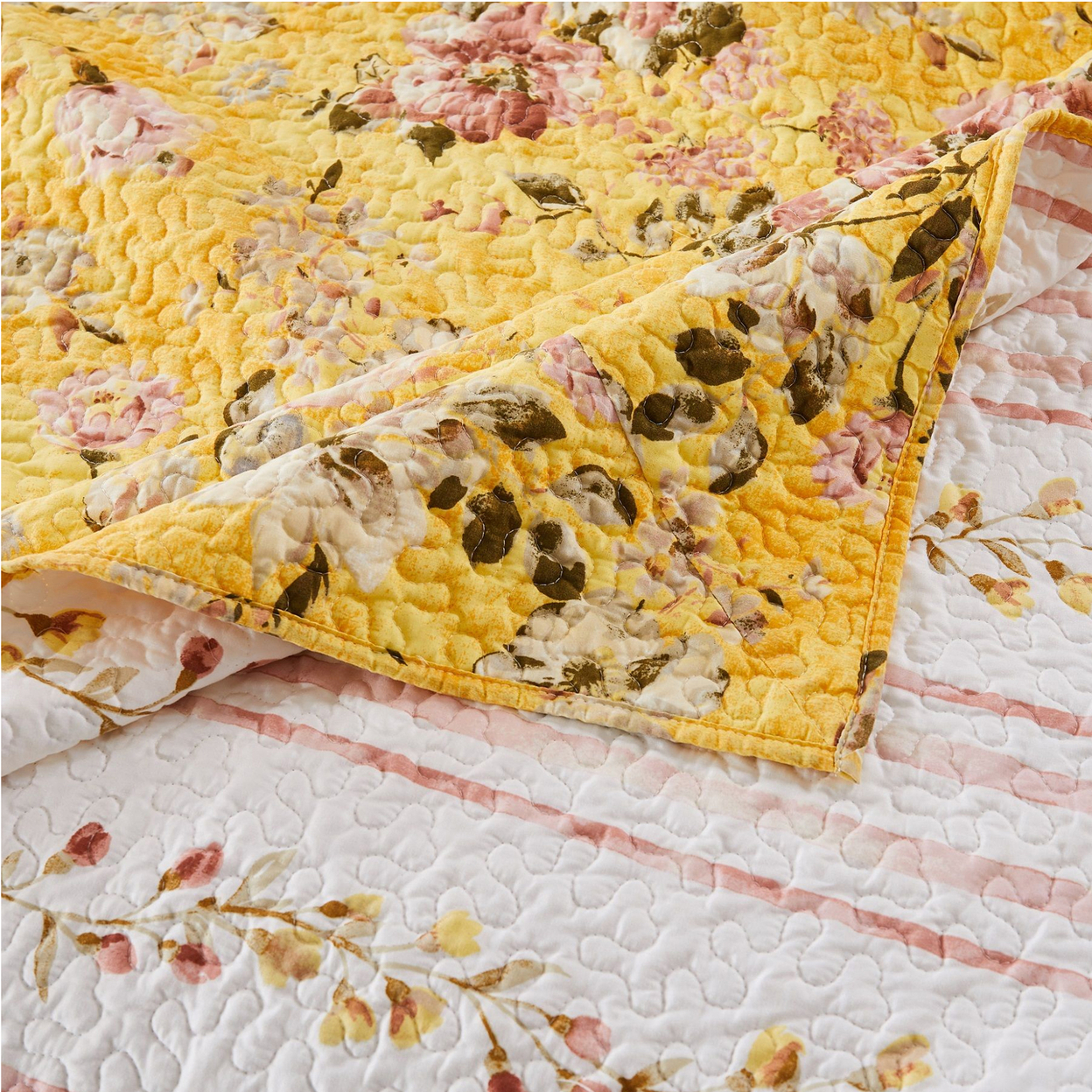3 Piece Full Queen Quilt Set With Floral Print, Yellow- Saltoro Sherpi