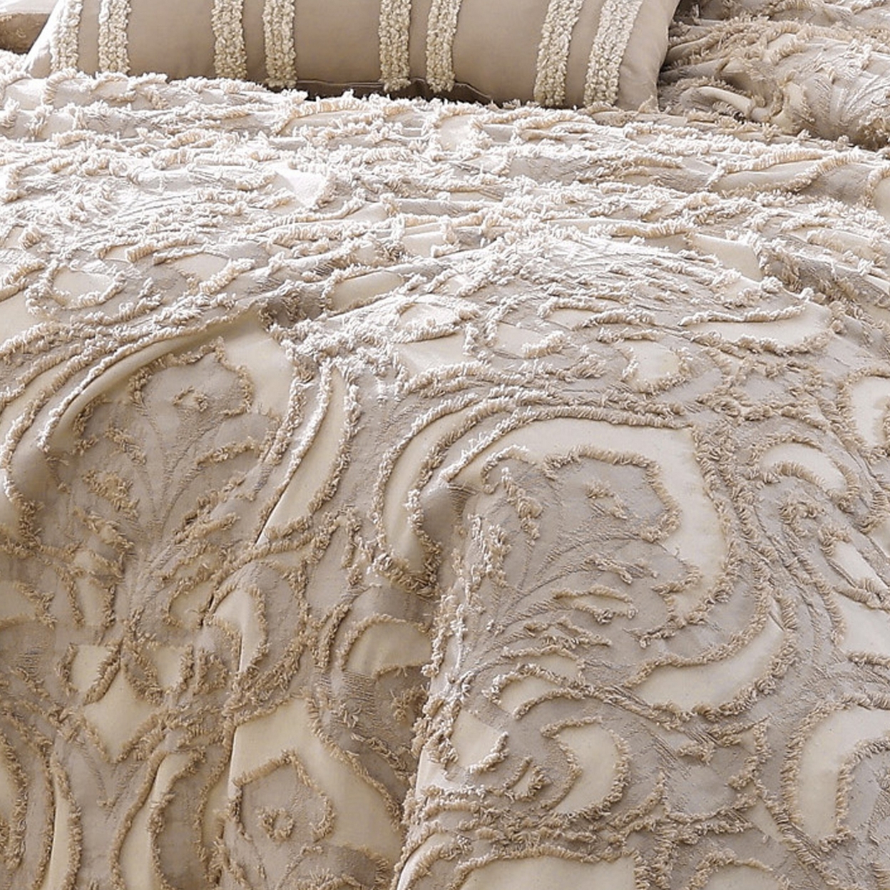 Kile Modern 6 Piece King Size Duvet Comforter Set, Beige Medallion Pattern - Saltoro Sherpi
