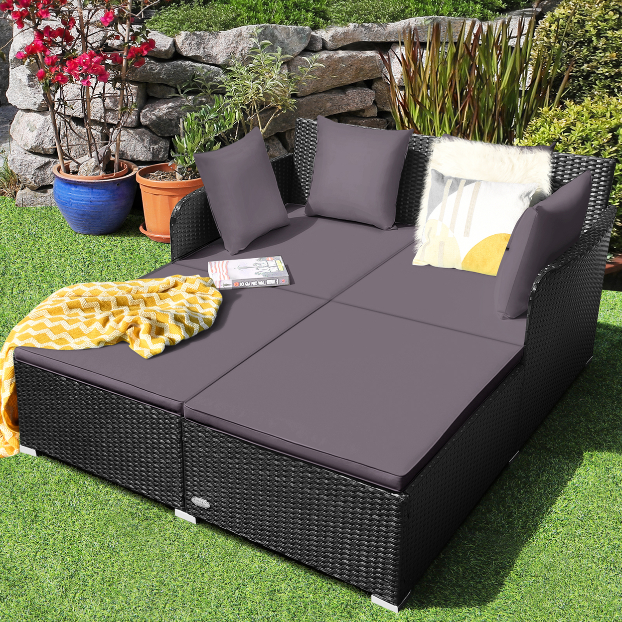 Rattan Patio Daybed Loveseat Sofa Yard Outdoor W/ Grey Cushions Pillows