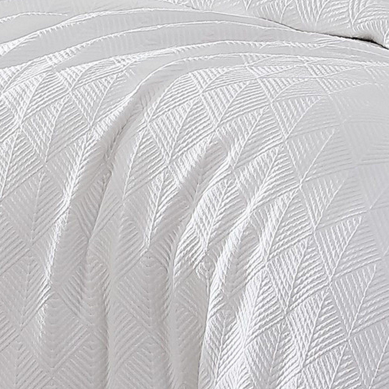 Max 4 Piece King Size Duvet Comforter Set, Diamond Woven White Cotton - Saltoro Sherpi